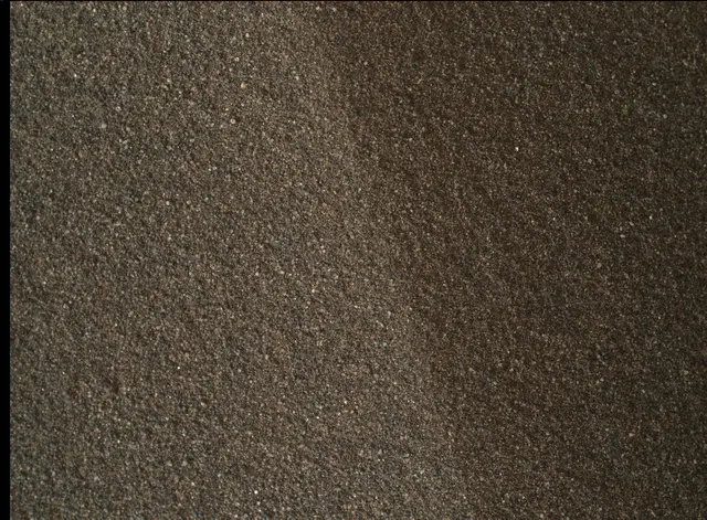 Sol 2025: Mars Hand Lens Imager (MAHLI)