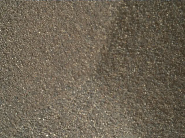 Sol 2025: Mars Hand Lens Imager (MAHLI)