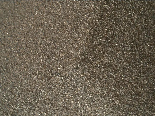 Sol 2025: Mars Hand Lens Imager (MAHLI)