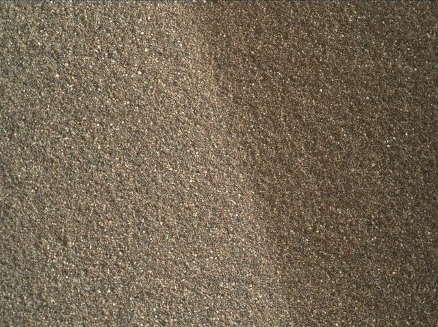 Sol 2025: Mars Hand Lens Imager (MAHLI)