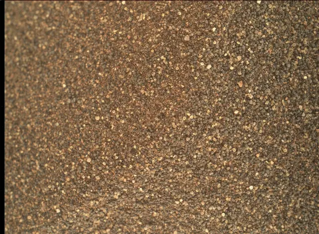 Sol 2027: Mars Hand Lens Imager (MAHLI)