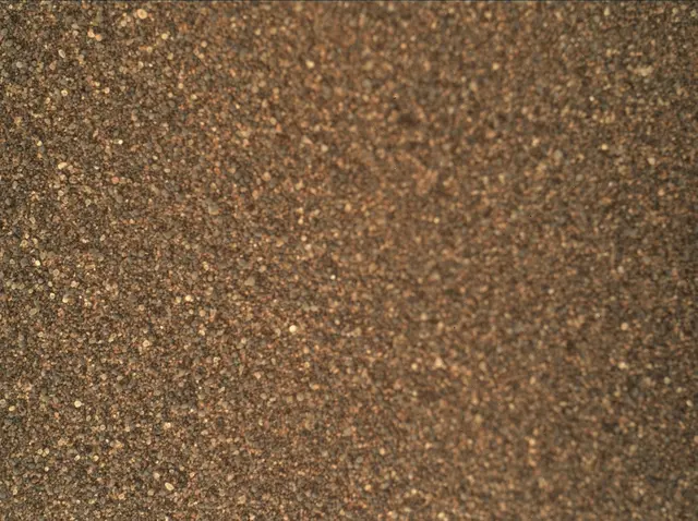 Sol 2027: Mars Hand Lens Imager (MAHLI)