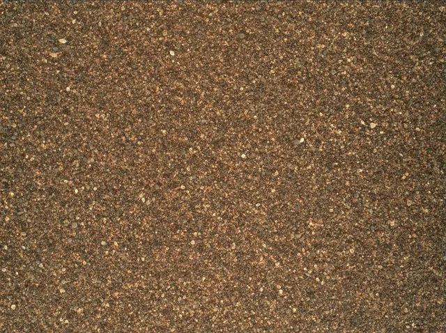Sol 2027: Mars Hand Lens Imager (MAHLI)