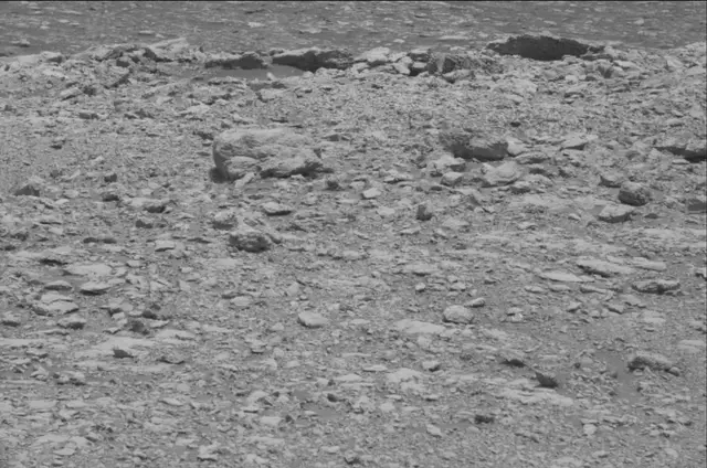 Sol 2029: Mast Camera (Mastcam)