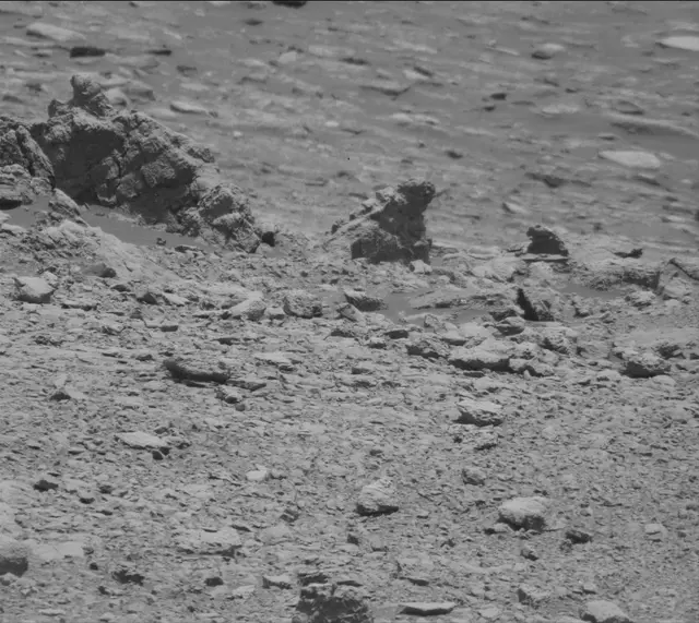 Sol 2029: Mast Camera (Mastcam)