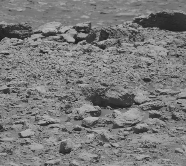 Sol 2029: Mast Camera (Mastcam)
