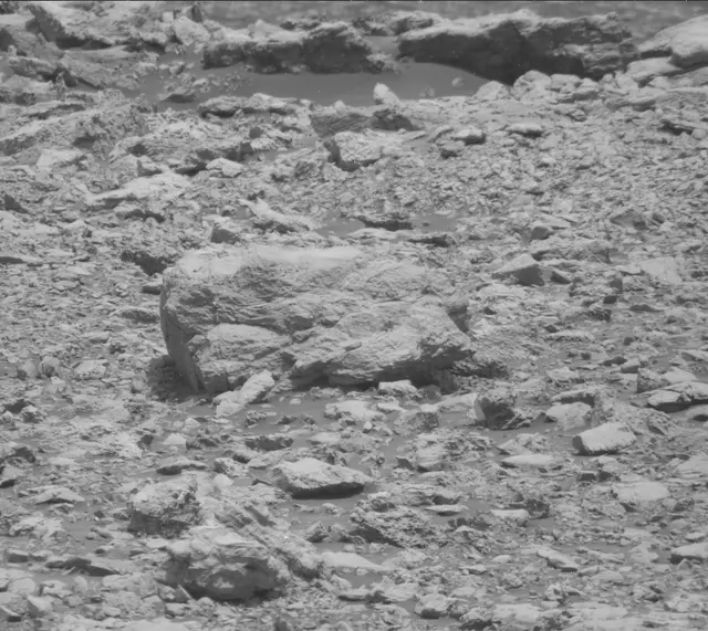 Sol 2029: Mast Camera (Mastcam)