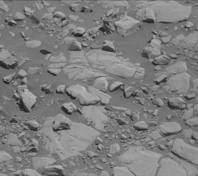 Sol 2029: Mast Camera (Mastcam)