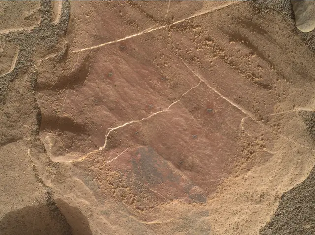 Sol 2029: Mars Hand Lens Imager (MAHLI)