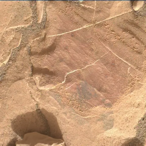 Sol 2029: Mars Hand Lens Imager (MAHLI)