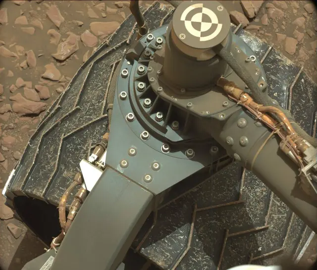 Sol 2030: Mast Camera (Mastcam)