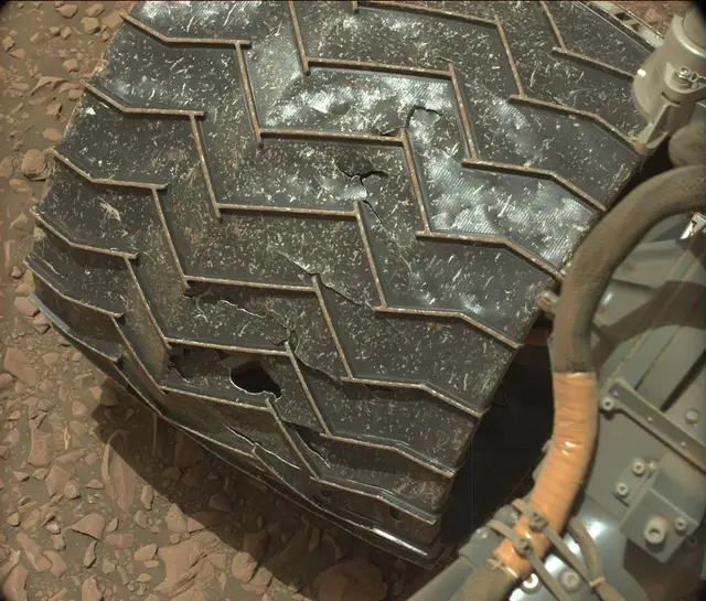 Sol 2030: Mast Camera (Mastcam)