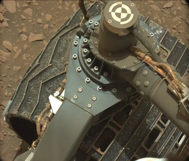 Sol 2030: Mast Camera (Mastcam)