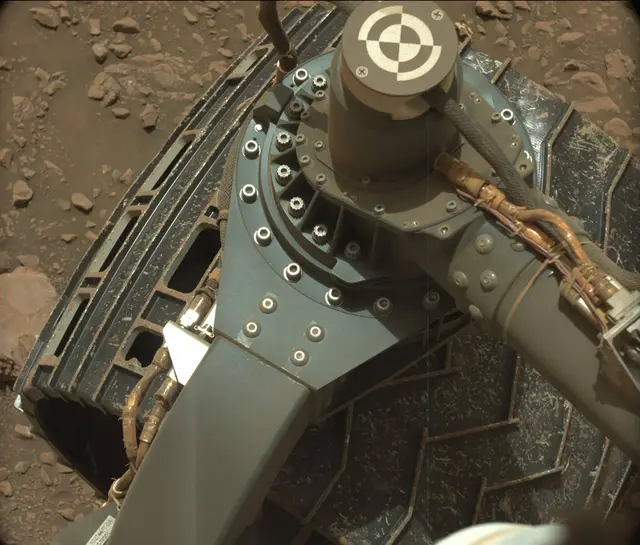 Sol 2030: Mast Camera (Mastcam)