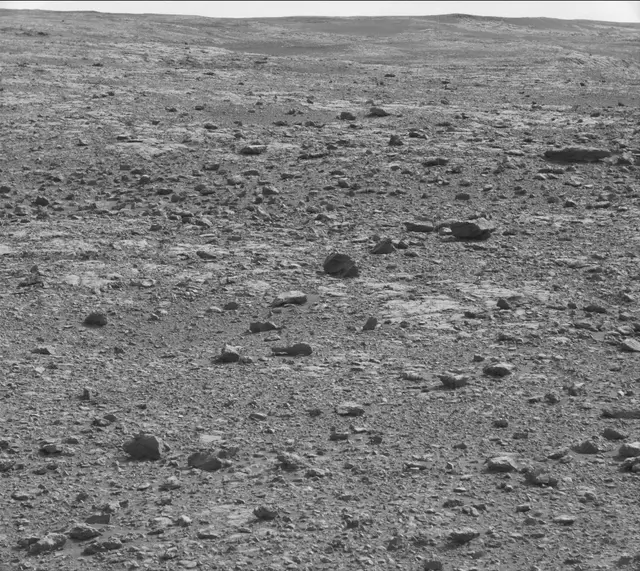 Sol 2030: Mast Camera (Mastcam)