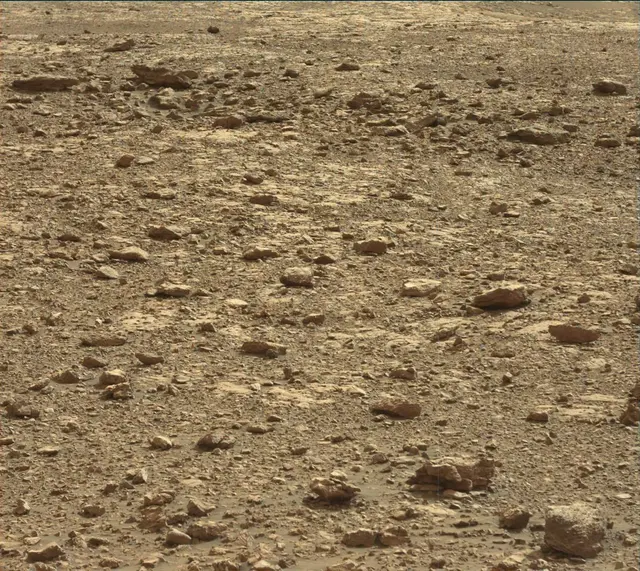 Sol 2030: Mast Camera (Mastcam)