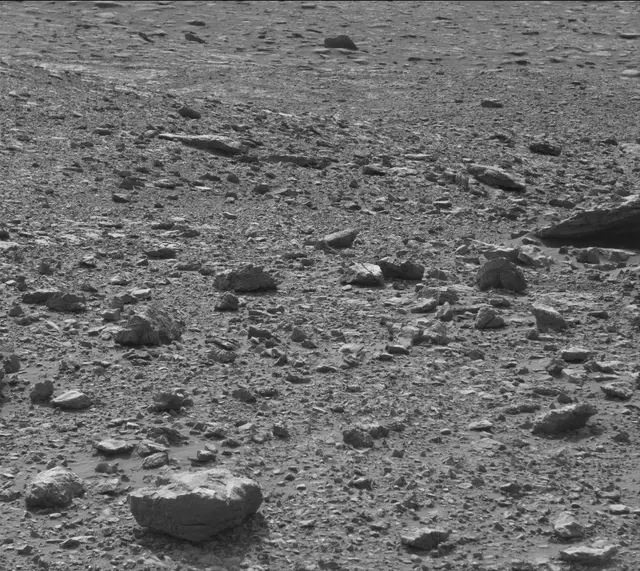 Sol 2030: Mast Camera (Mastcam)