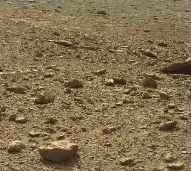 Sol 2030: Mast Camera (Mastcam)