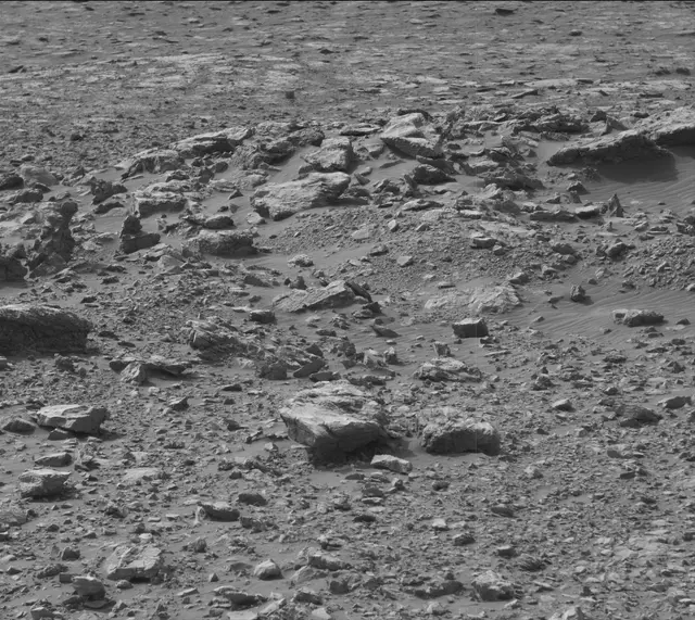 Sol 2030: Mast Camera (Mastcam)