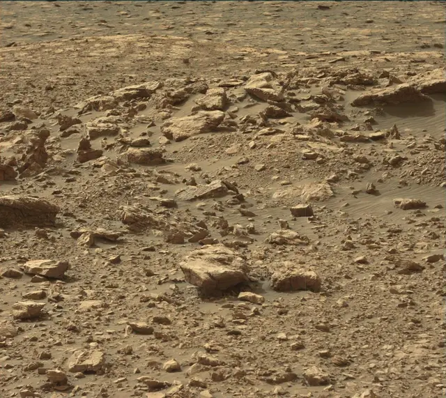 Sol 2030: Mast Camera (Mastcam)