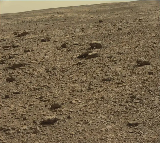 Sol 2032: Mast Camera (Mastcam)