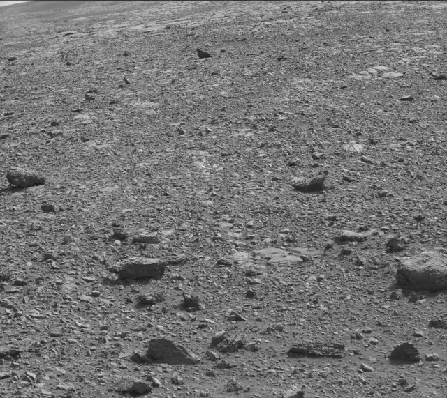 Sol 2032: Mast Camera (Mastcam)