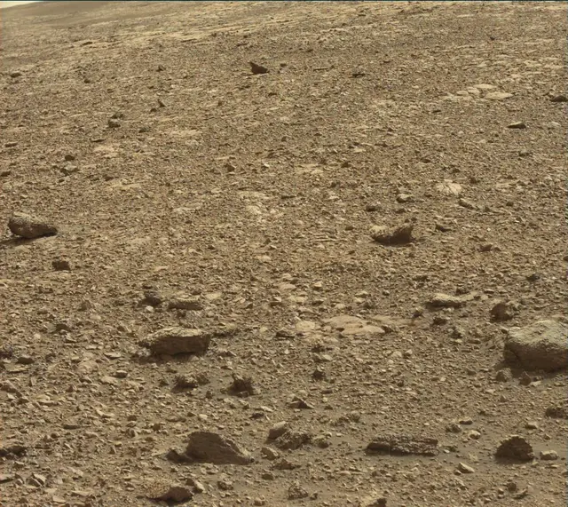 Sol 2032: Mast Camera (Mastcam)