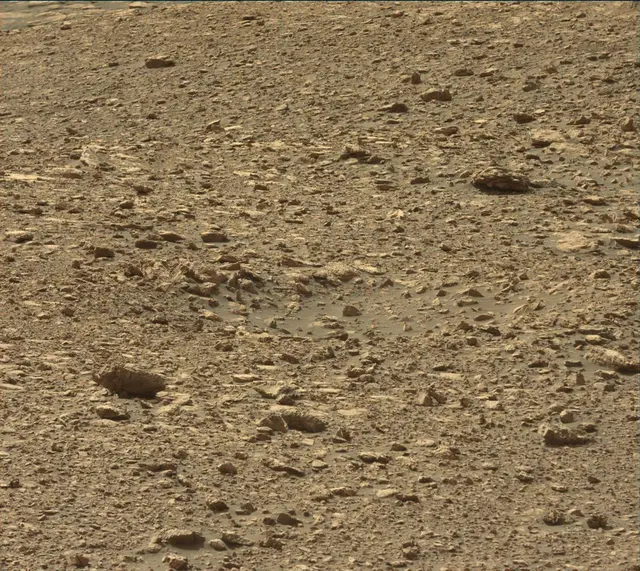 Sol 2032: Mast Camera (Mastcam)