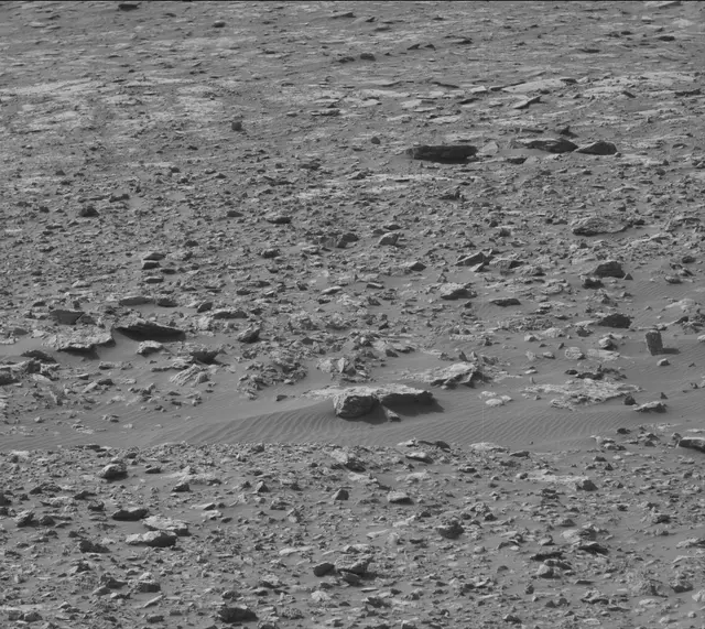 Sol 2032: Mast Camera (Mastcam)