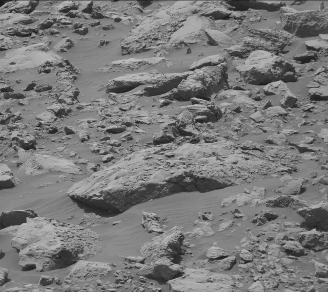 Sol 2032: Mast Camera (Mastcam)