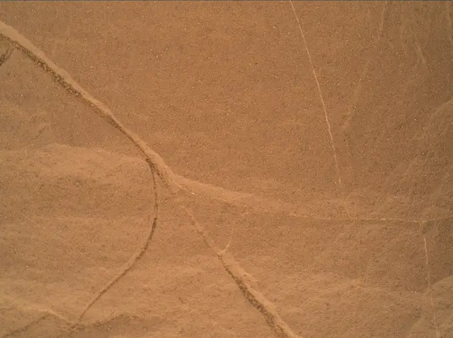 Sol 2032: Mars Hand Lens Imager (MAHLI)