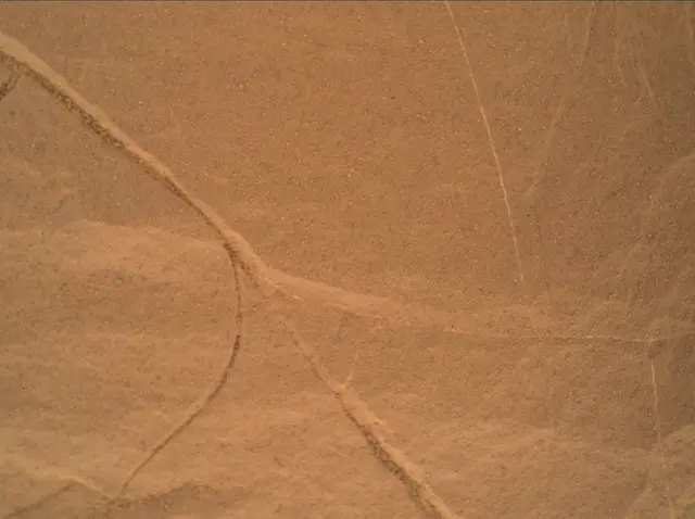 Sol 2032: Mars Hand Lens Imager (MAHLI)