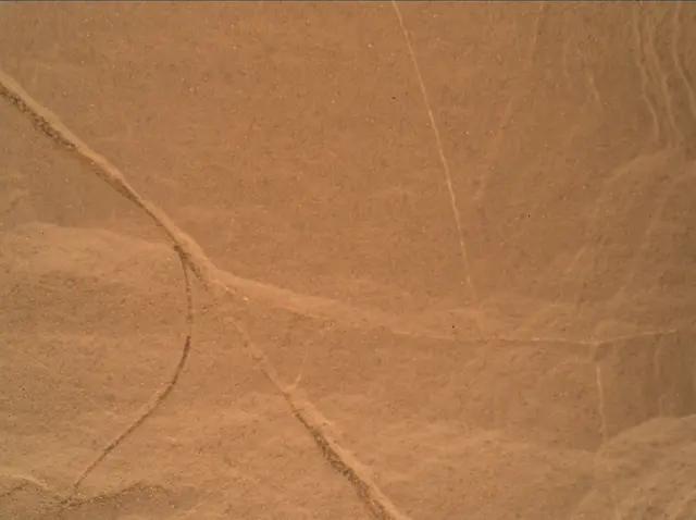Sol 2032: Mars Hand Lens Imager (MAHLI)