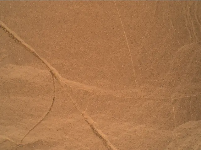 Sol 2032: Mars Hand Lens Imager (MAHLI)