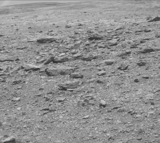 Sol 2034: Mast Camera (Mastcam)