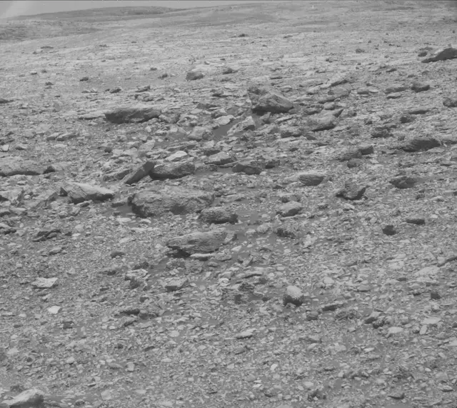Sol 2034: Mast Camera (Mastcam)