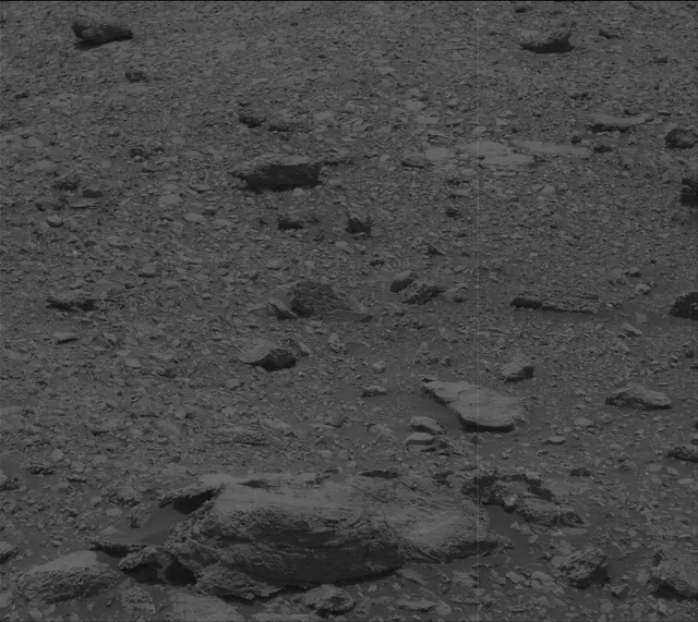 Sol 2034: Mast Camera (Mastcam)