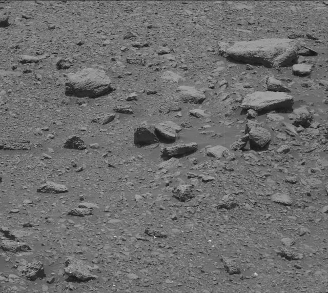 Sol 2034: Mast Camera (Mastcam)
