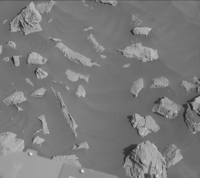 Sol 2034: Mast Camera (Mastcam)