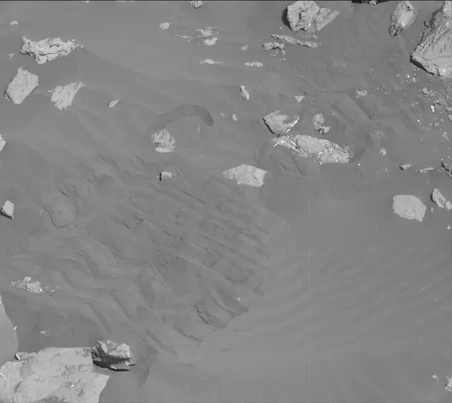 Sol 2034: Mast Camera (Mastcam)