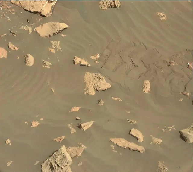 Sol 2034: Mast Camera (Mastcam)