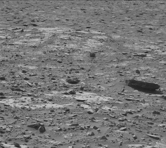 Sol 2034: Mast Camera (Mastcam)