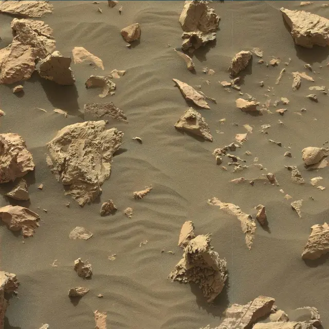 Sol 2034: Mast Camera (Mastcam)