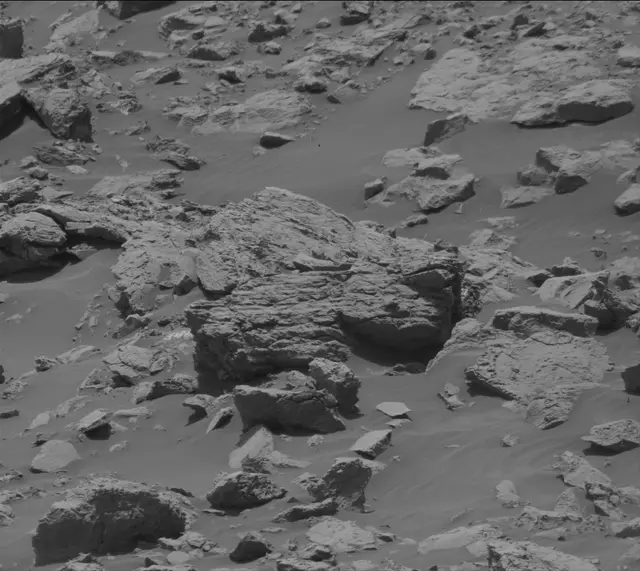 Sol 2034: Mast Camera (Mastcam)