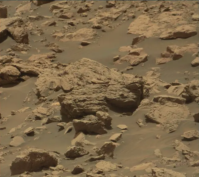 Sol 2034: Mast Camera (Mastcam)