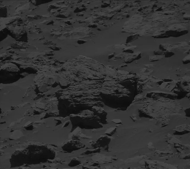 Sol 2034: Mast Camera (Mastcam)