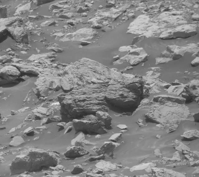 Sol 2034: Mast Camera (Mastcam)