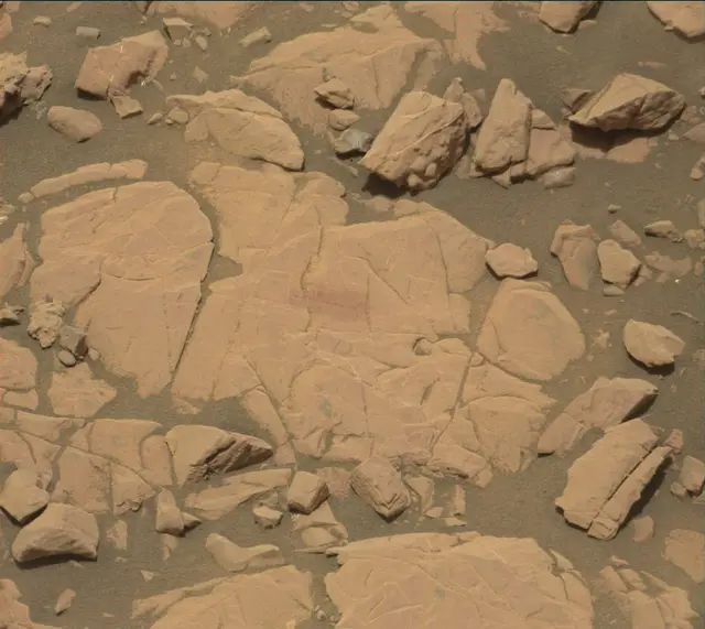 Sol 2034: Mast Camera (Mastcam)