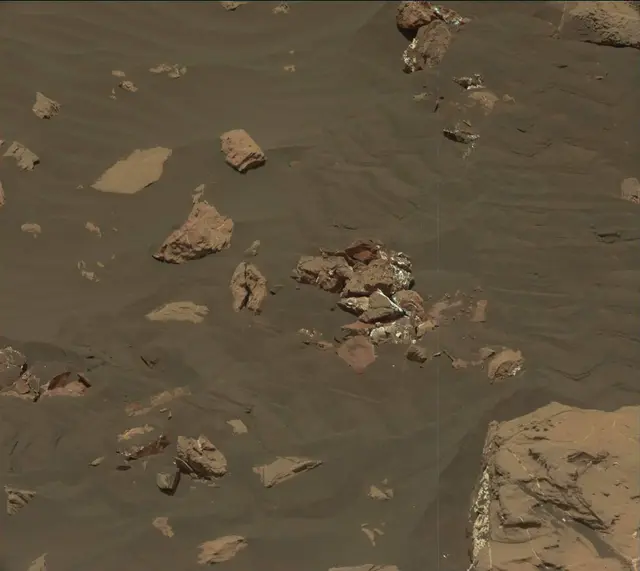Sol 2036: Mast Camera (Mastcam)