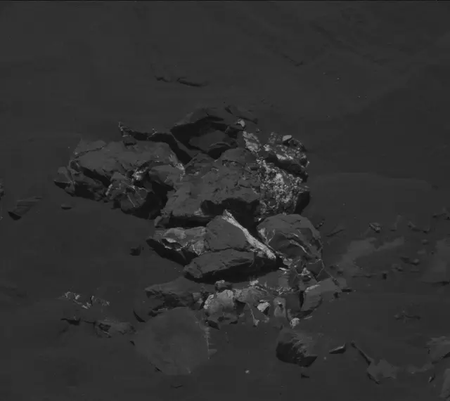 Sol 2036: Mast Camera (Mastcam)